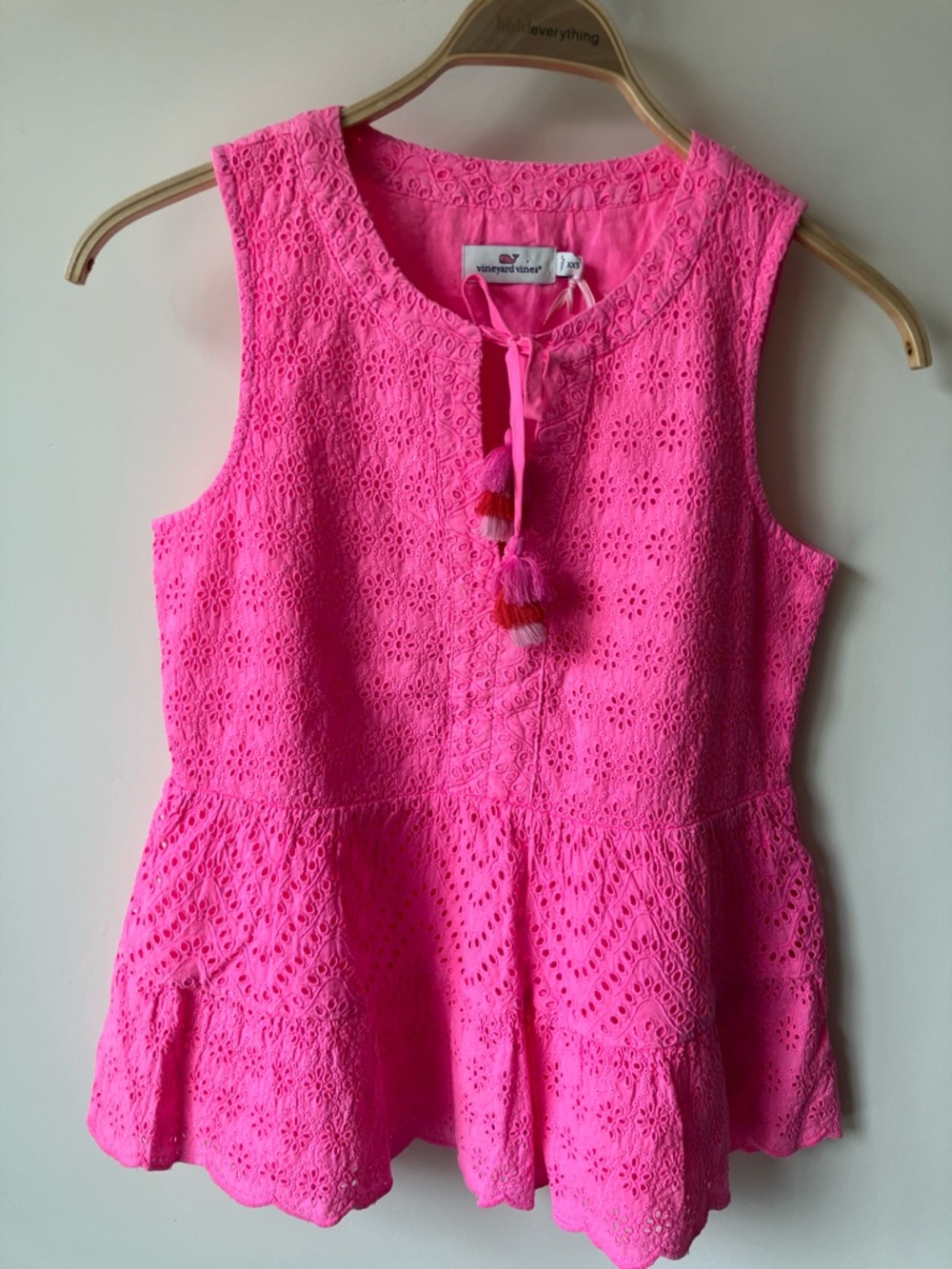 VINEYARD VINES Allamanda Eyelet Tiered Sleeveless Top Pink Wave Size XXS NWT